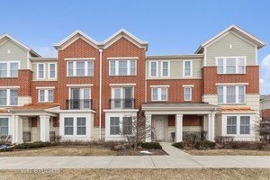 /international/us/203-w-hyde-street-arlington-heights-il-110120485542/