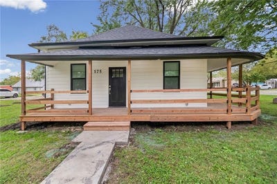 /international/us/175-w-3rd-street-holt-mo-110110374941/