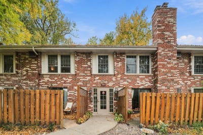/international/us/4548-cedar-lake-road-s-saint-louis-park-mn-110120553988/