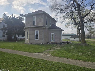 /international/us/106-w-main-street-brighton-ia-110108608247/