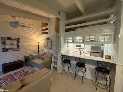 /international/us/2700-n-shore-drive-unit-e1-16a-clear-lake-ia-110106094289/