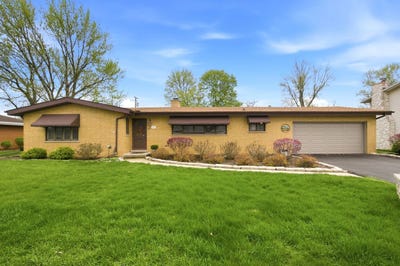 /international/us/422-miller-street-beecher-il-110107477054/