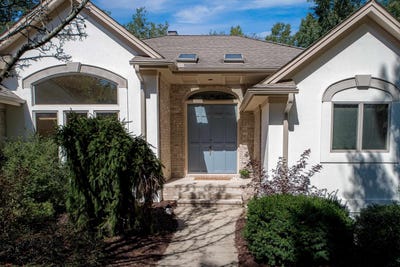 /international/us/1315-foxwood-drive-midland-mi-110110148221/