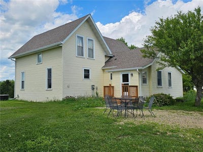 /international/us/86389-245th-street-albert-lea-mn-110101052882/