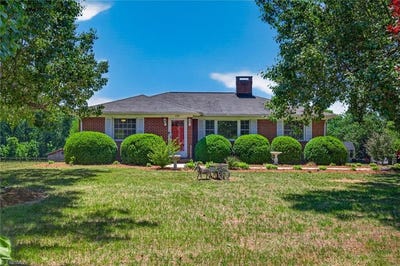 /international/us/699-john-young-road-lexington-nc-110108202693/