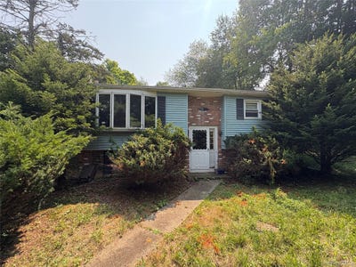 /international/us/11-chase-road-wallkill-ny-110102877108/