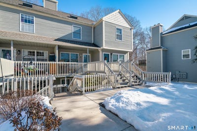 /international/us/39-manorwood-drive-branford-ct-110105838326/