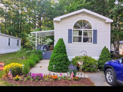 /international/us/64-maple-drive-gorham-me-110106074996/