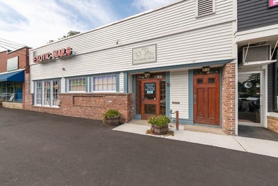 /international/us/152-main-st-pepperell-ma-110106725727/