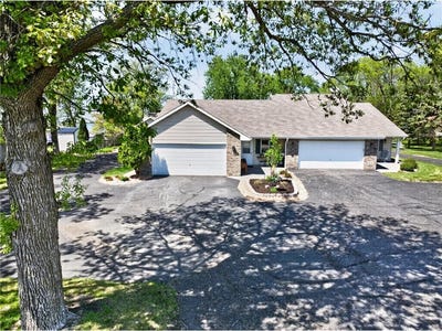 /international/us/1761-e-lake-street-osakis-mn-110108357044/
