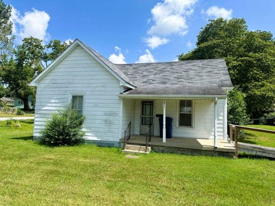 /international/us/101-peterson-street-campbellsville-ky-110101392440/