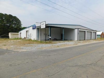 /international/us/257-glausier-street-pelham-ga-110107996729/