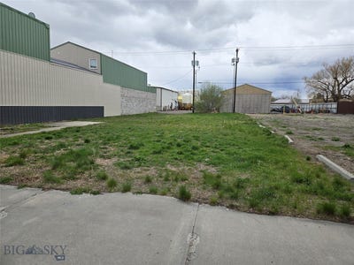 /international/us/118-main-street-three-forks-mt-110107390611/