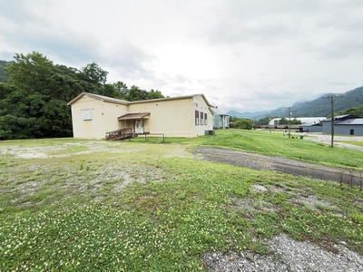 /international/us/2075-stephen-st-hugheston-wv-110109141588/
