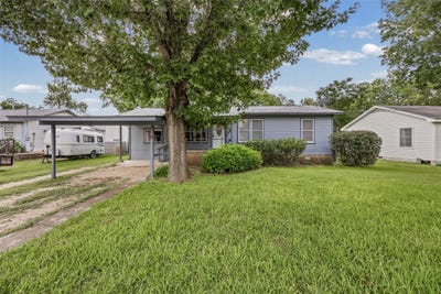 /international/us/914-plum-st-lockhart-tx-110109005519/