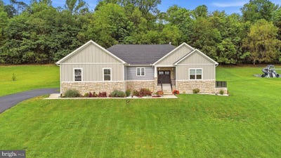 /international/us/260-elegant-drive-martinsburg-wv-110119991069/