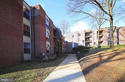 /international/us/3318-woodburn-village-drive-annandale-va-110108332038/