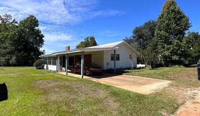 /international/us/7866-riverside-acres-drive-donalsonville-ga-110110398032/
