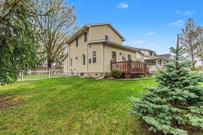 /international/us/905-michigan-street-brighton-mi-110107541753/