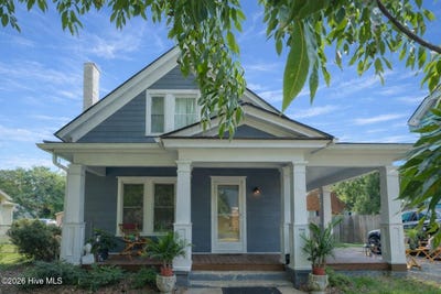 /international/us/111-s-oakum-street-edenton-nc-110104542437/