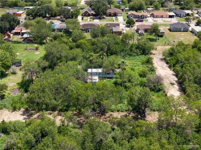 /international/us/00-lords-lane-mission-tx-110108018570/