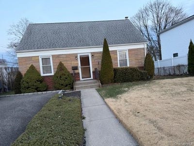 /international/us/5-totten-street-bethpage-ny-110106789459/
