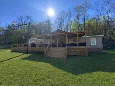 /international/us/1430-little-hurricane-creek-rd-prichard-wv-110107989273/