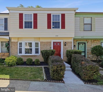 /international/us/2239-monaghan-drive-herndon-va-110108178921/