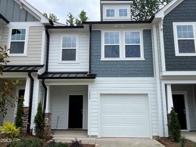 /international/us/1282-hammond-drive-mebane-nc-110108296957/