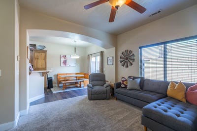 /international/us/3956-bella-vista-dr-santa-clara-ut-110108338137/