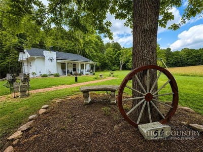 /international/us/54-wagon-wheel-way-sparta-nc-110108532530/