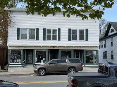 /international/us/23-main-street-jaffrey-nh-110108537226/