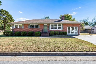 /international/us/819-sharpley-avenue-hampton-va-110120830506/