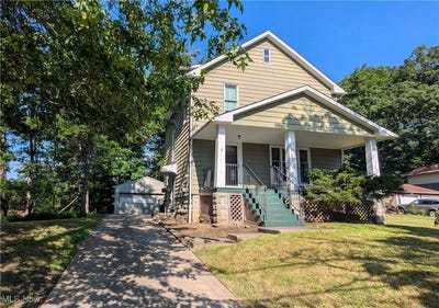 /international/us/207-forest-drive-bedford-oh-110101244878/