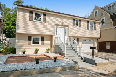 /international/us/43-stuart-avenue-new-london-ct-110101449338/?lang=en