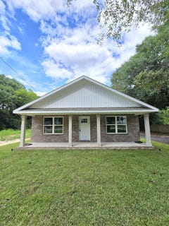 /international/us/523-brackin-street-crestview-fl-110108546204/