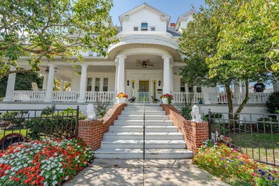 /international/us/216-e-fern-road-wildwood-crest-nj-110102974124/
