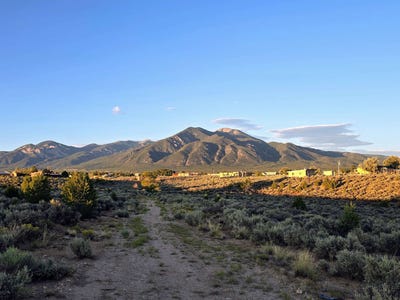 /international/us/mesa-vista-rd-el-prado-nm-110094996748/?lang=zh-tw