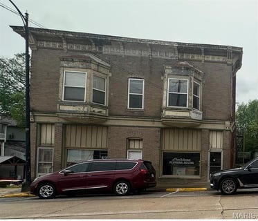 /international/us/116-n-4th-street-louisiana-mo-110102468336/