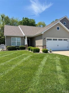 /international/us/1953-gliddon-boulevard-troy-il-110107892659/