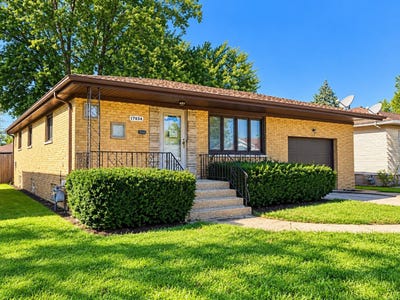 /international/us/17034-henry-street-lansing-il-110120152343/