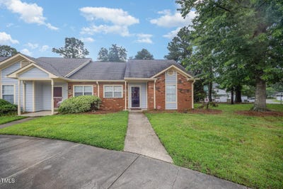 /international/us/200-old-spring-hill-lane-fuquay-varina-nc-110100315614/