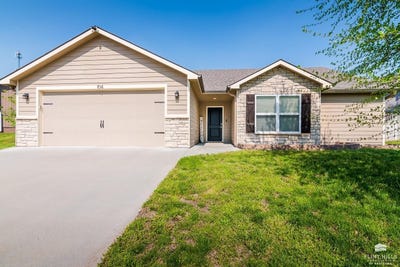 /international/us/104-quail-court-st-george-ks-110107402153/