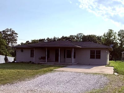 /international/us/1911-n-stringtown-road-olney-il-110100125328/