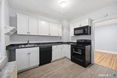 /international/us/94-liberty-street-middletown-ct-110106529401/