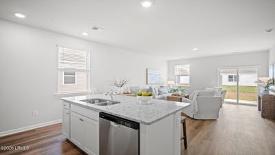 /international/us/649-sanctum-street-ridgeland-sc-110108627835/