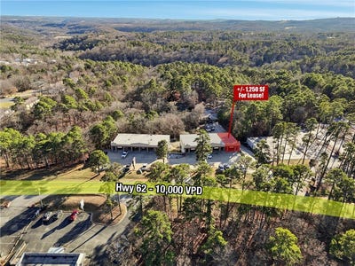 /international/us/3022-e-van-buren-street-eureka-springs-ar-110107986306/