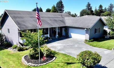 /international/us/861-jodee-ln-brookings-or-110101646913/