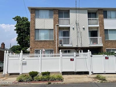 /international/us/67-husson-street-staten-island-ny-110101270654/?lang=id