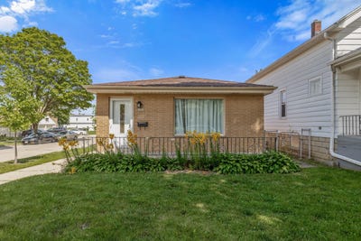 /international/us/2400-s-62nd-st-west-allis-wi-110101052709/